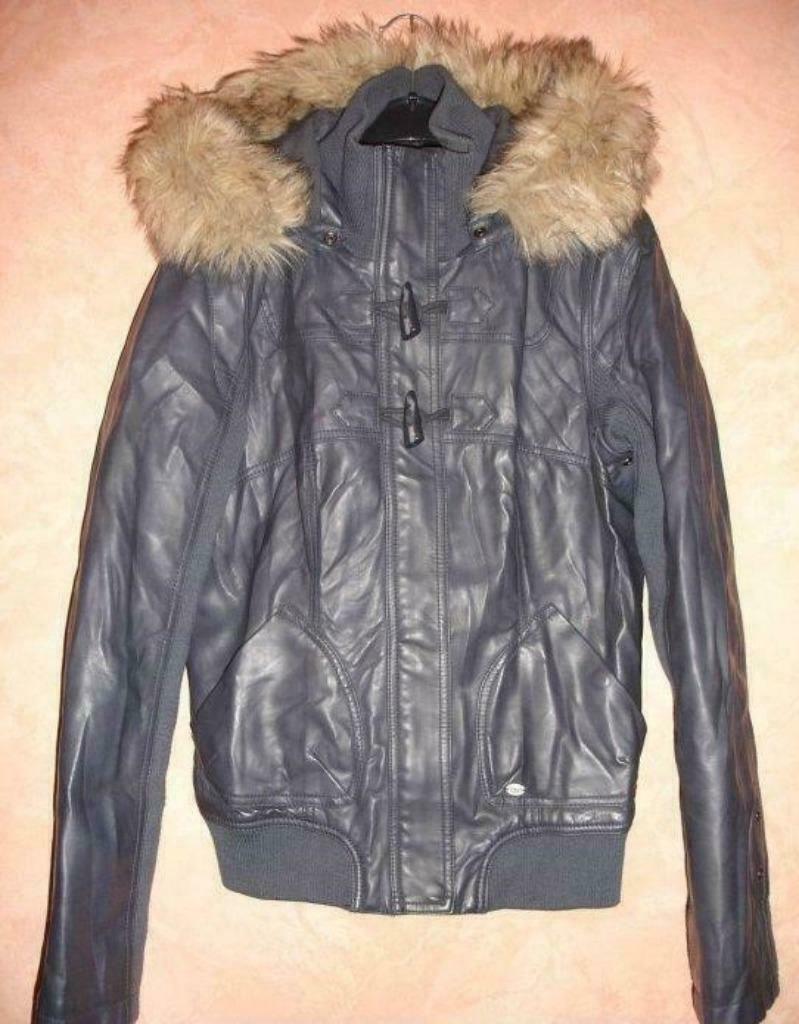 Blouson similicuir ONLY T : L, Enlèvement ou Envoi, Comme neuf, Taille 42/44 (L), Bleu