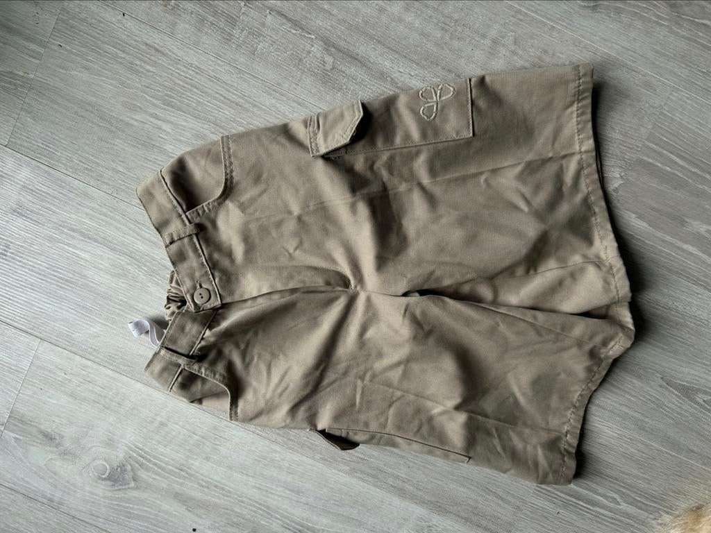 Short scouts guides beige a poches taille 40, Guides, Enlèvement, Porté