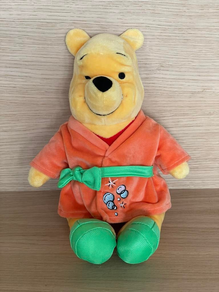 Knuffel Winnie the Pooh 32 cm, Kinderen en Baby's, Speelgoed | Knuffels en Pluche, Ophalen, Nieuw