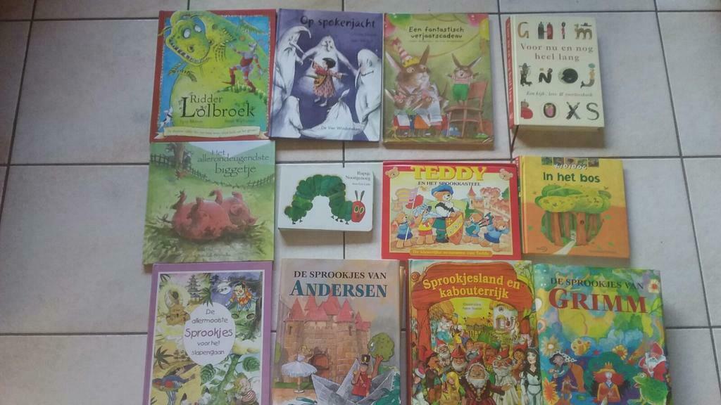 8 voorleesboeken en 4 sprookjesboeken, Ophalen of Verzenden, Zo goed als nieuw