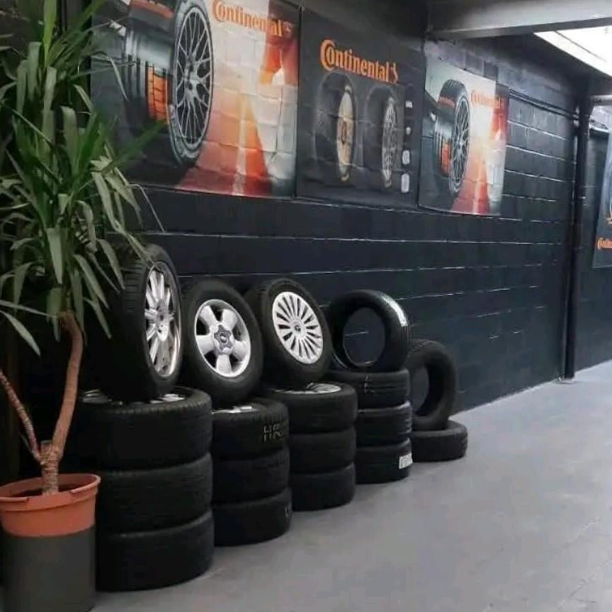 Pneus neufs et d'occasion, Autos : Pièces & Accessoires, Pneus & Jantes, Neuf, Pneus et Jantes, 4 Saisons, 16 pouces