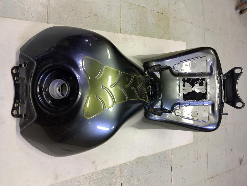 kawasaki gtr 1400 benzinetank, Enlèvement ou Envoi, Utilisé