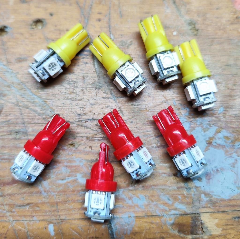 Leds pour voiture intérieur jaune et rouge., Enlèvement