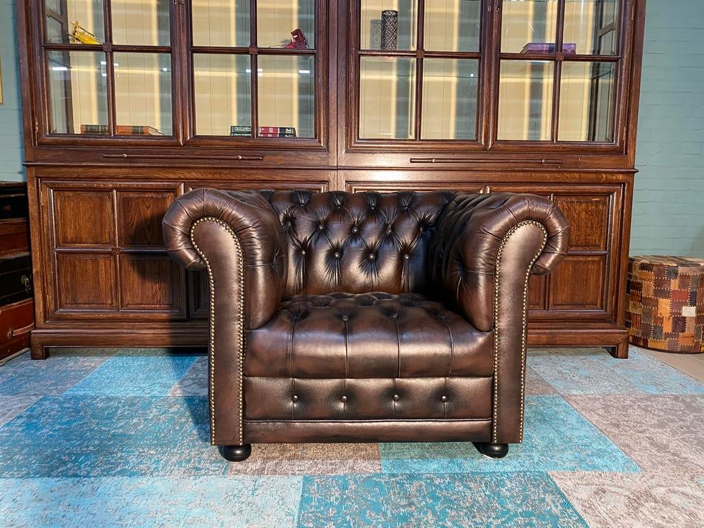 Engelse Chesterfield club zetel bruin gevlamd, Antiek en Kunst, Ophalen of Verzenden