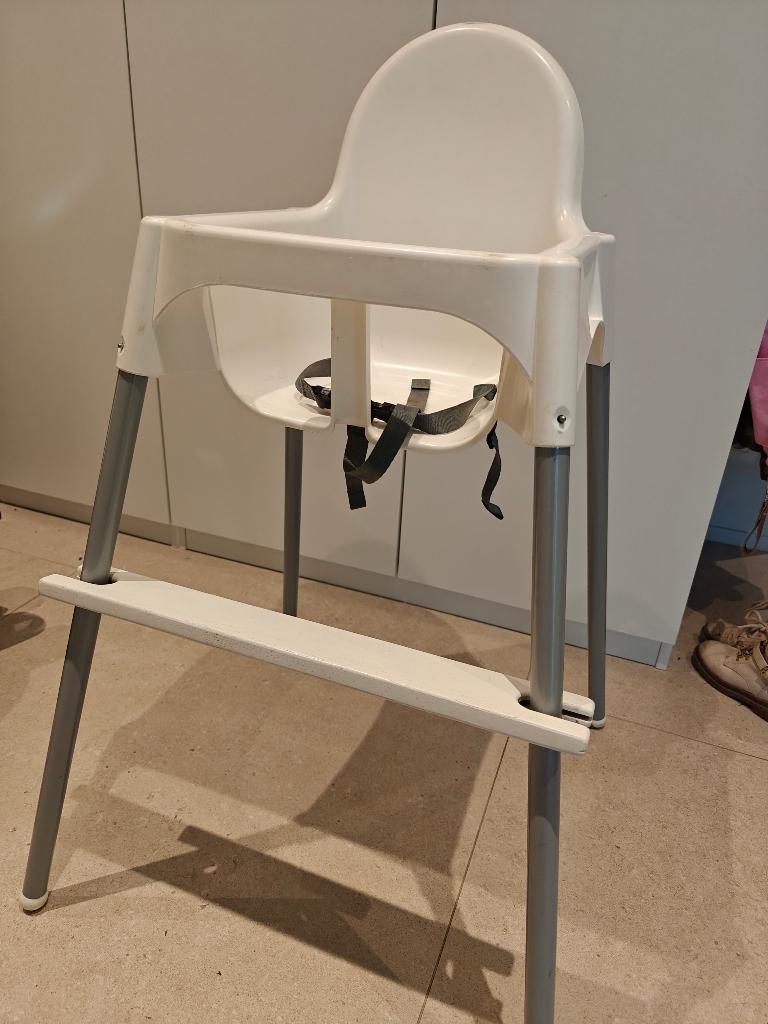 Kinderstoel Antilop (Ikea) met dienblad en houten voetsteun, Ophalen, Gebruikt, Inklapstoel