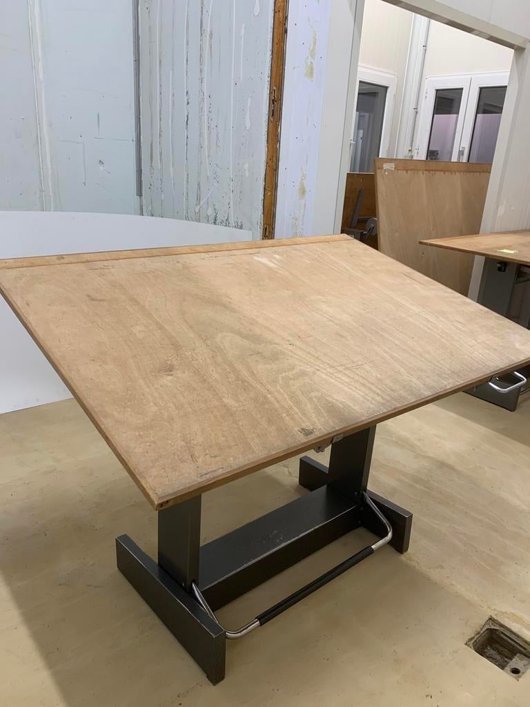 Table dessin, Enlèvement, Comme neuf, Moins de 130 cm