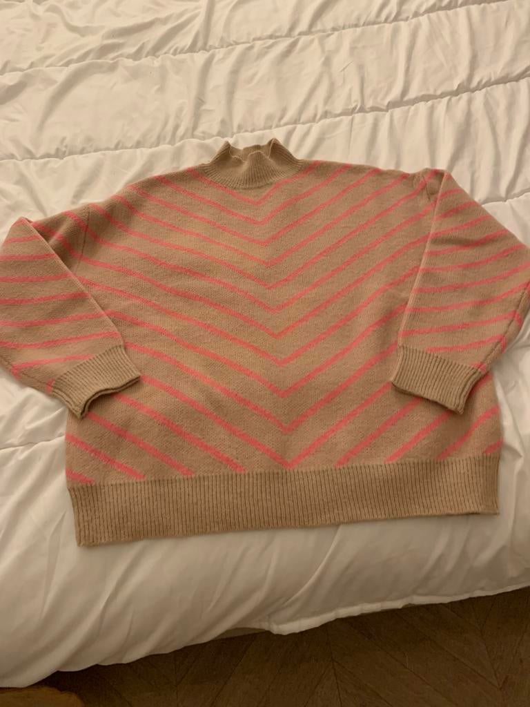 Beige pull met roze strepen one size, Ophalen of Verzenden, Zo goed als nieuw, Beige