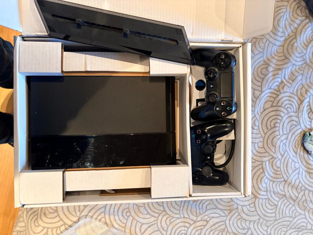 Playstation 4, Ophalen, Met 2 controllers, Original, 500 GB