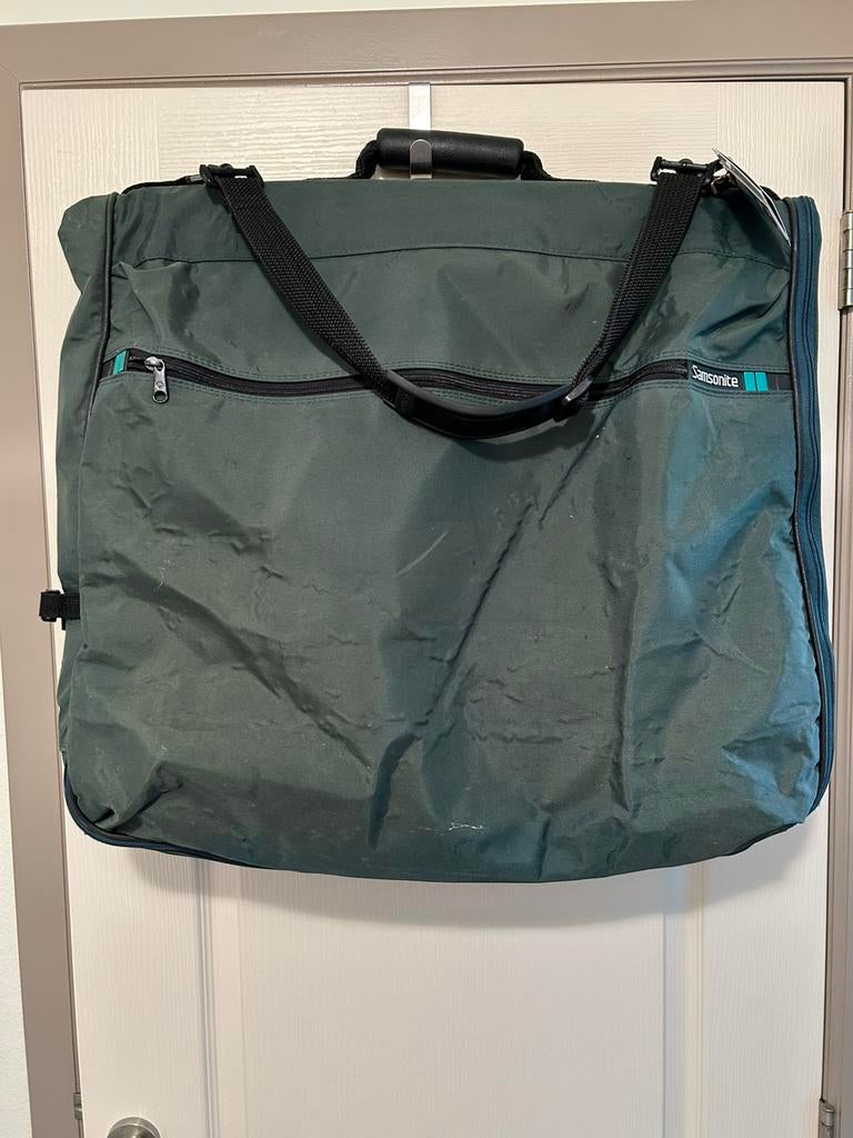 Valise Samsonite pour costumes, Enlèvement, Utilisé, Vert