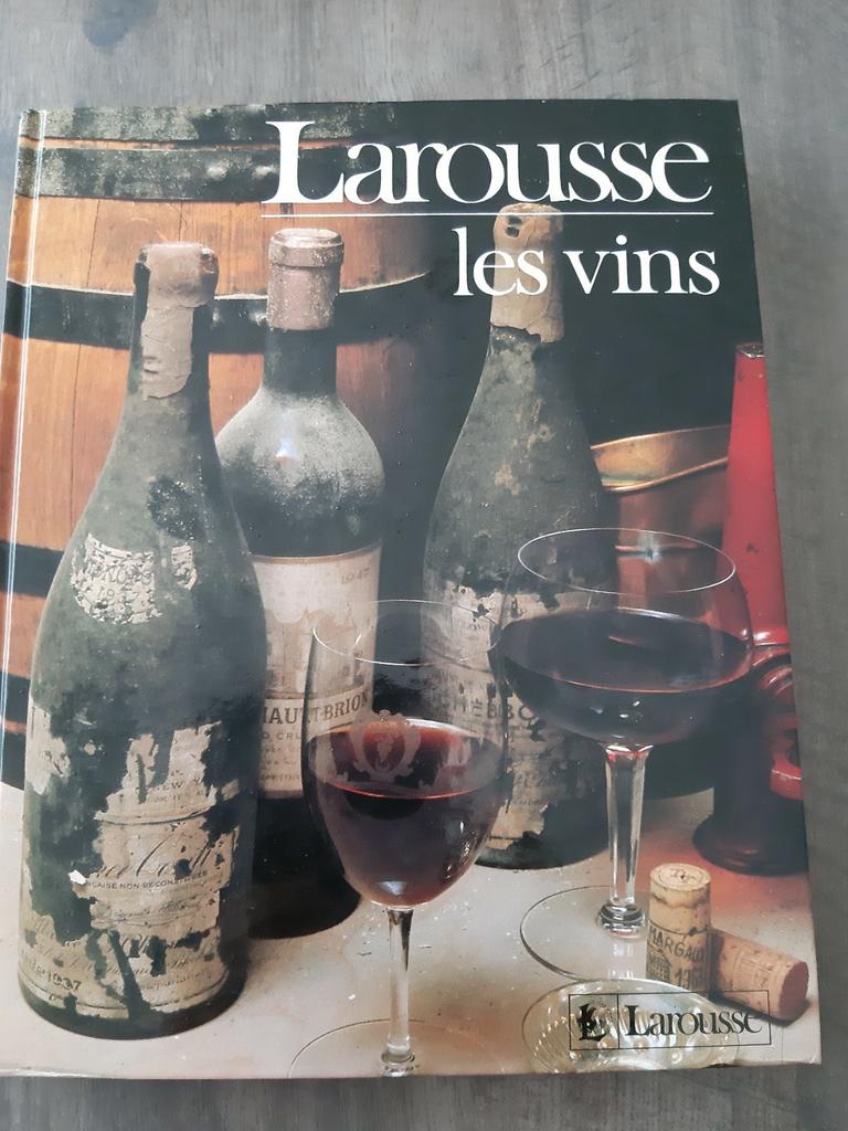 Les vins - Larousse, Livres, Enlèvement ou Envoi, Comme neuf