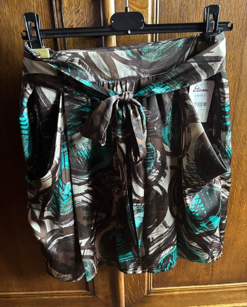 Nieuwe mooie rok met 2 grote zakken 40., Taille 38/40 (M), Enlèvement ou Envoi, Brun, Longueur genou