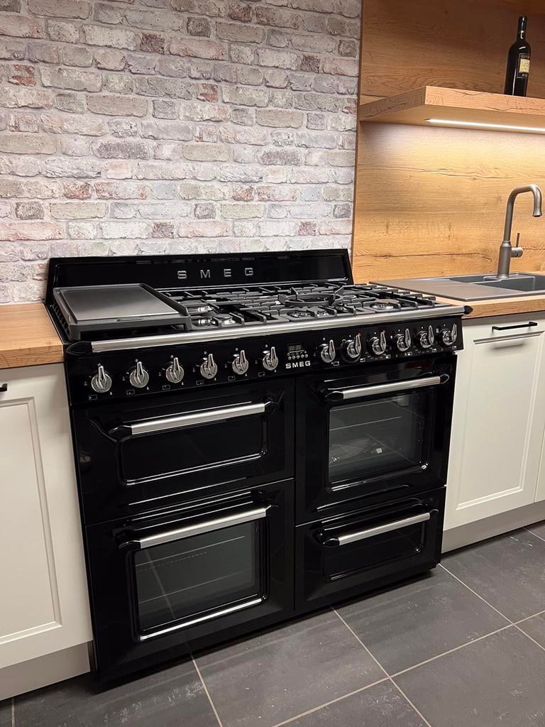Smeg Fornuis Victoria MET Teppan yaki grillplaat, Ophalen, 60 cm of meer, Nieuw, Gas