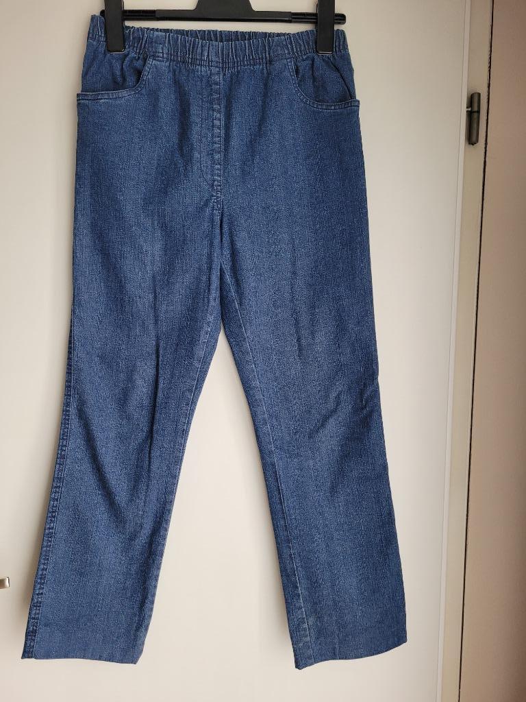 2 JEANS VOOR DAMES, Ophalen of Verzenden, Zo goed als nieuw, Blauw
