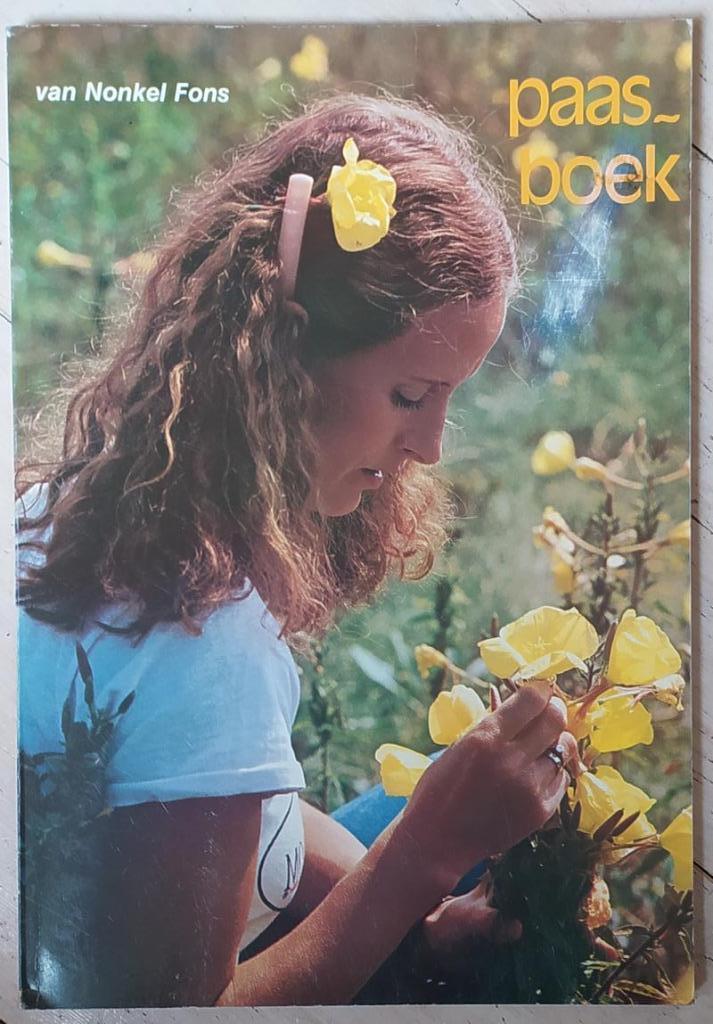 Paasboek van Nonkel Fons ( 1980 ) met Rode Ridder verhaal, Ophalen of Verzenden
