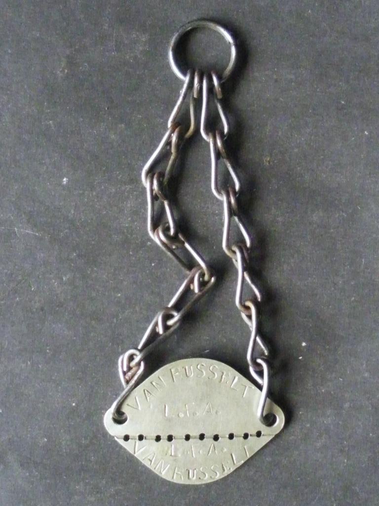 Bracelet matricule AB-BL du 8ème régiment d'Artillerie, Envoi, Armée de terre, Emblème ou Badge