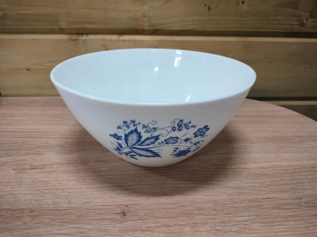 grote kom Arcopal 'Aster', Huis en Inrichting, Keuken | Servies, Zo goed als nieuw, Kom(men), Glas, Ophalen of Verzenden