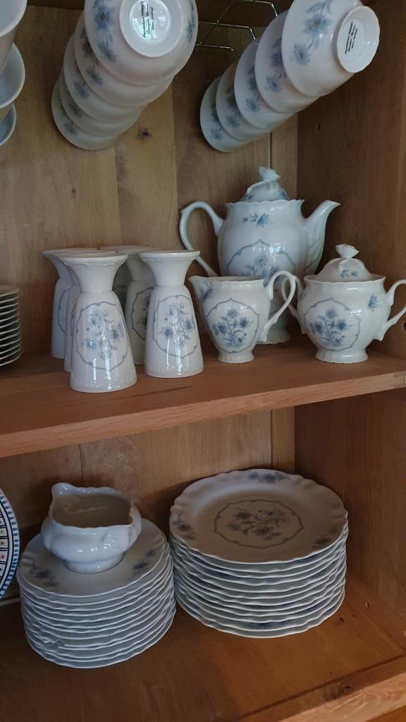 Porseleinservies uit Limoges, Ophalen
