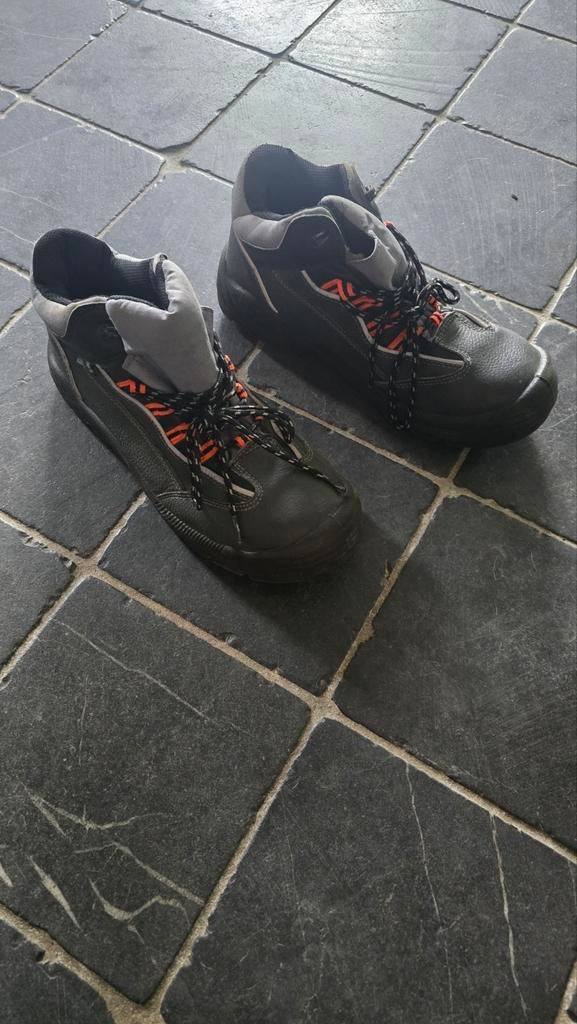 Veiligheidsschoenen werkschoenen werk bottines maat 44, Ophalen of Verzenden, Zo goed als nieuw