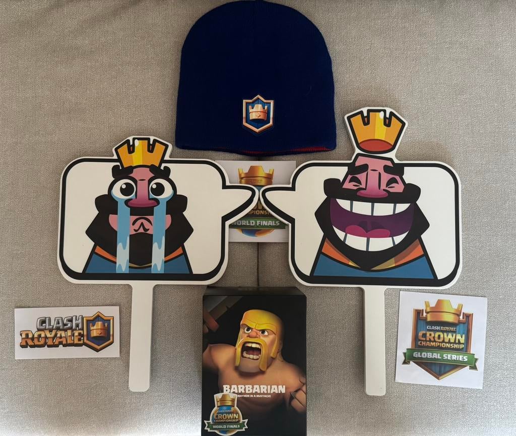 Officieel Clash Royale-lot: nieuw figuur, hoed, borden, Ophalen of Verzenden, Nieuw