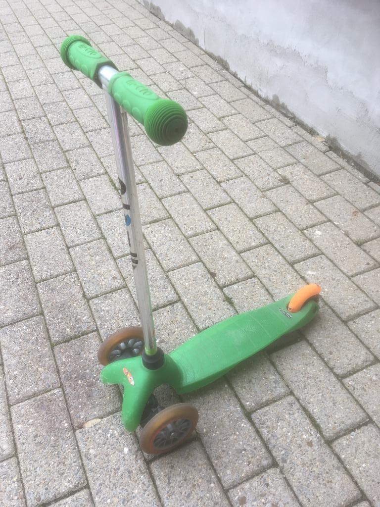 Kinderstep met vooraan 2 wieltjes, Fietsen en Brommers, Steps, Ophalen, Gebruikt, Gewone step