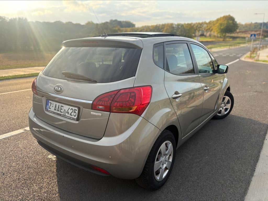 Kia Venga 1.4i 89.000 KM/CAMERA/PANO/NAVI/GARANTIE, Autos, Kia, Achat, Euro 6, Entreprise, Garantie prolongée