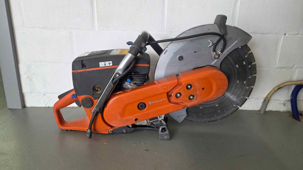 Tronçonneuse Husqvarna K770, Enlèvement ou Envoi, Comme neuf