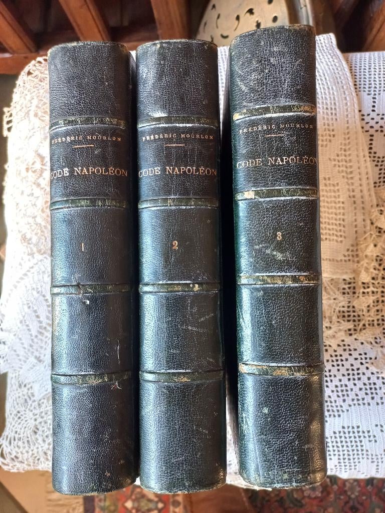 Oude boeken, Antiek en Kunst, Ophalen of Verzenden, Mourlon