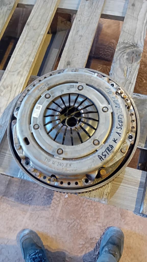 Vliegwiel met dubbele massa + koppeling Opel Astra K 1.5cdti, Ophalen, Gebruikt, Opel