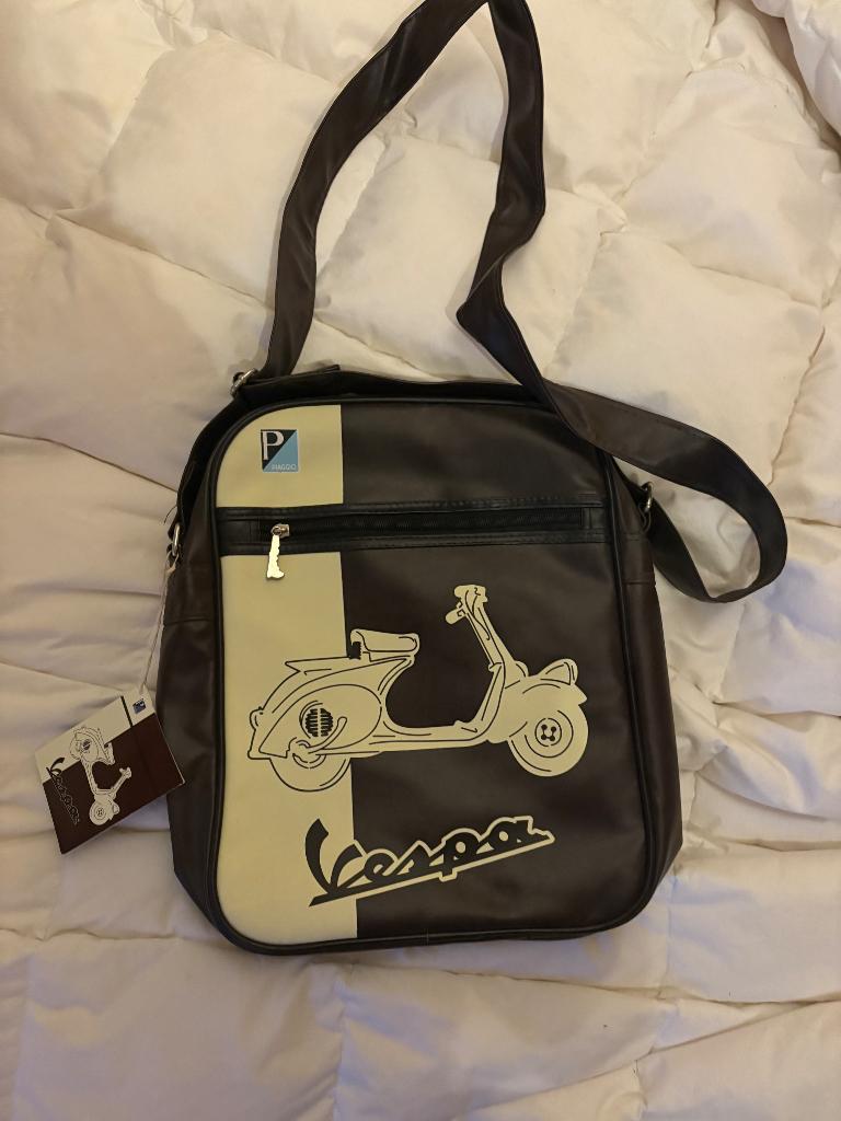 2x Vespa schoudertas, Enlèvement ou Envoi