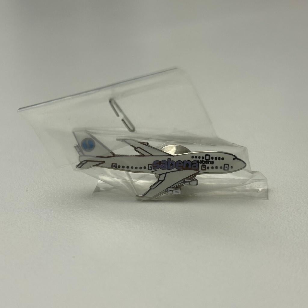 Sabena Pin Airplane N5 Boeing B747 Godfroid colors, Ophalen of Verzenden, Nieuw, Transport, Speldje of Pin