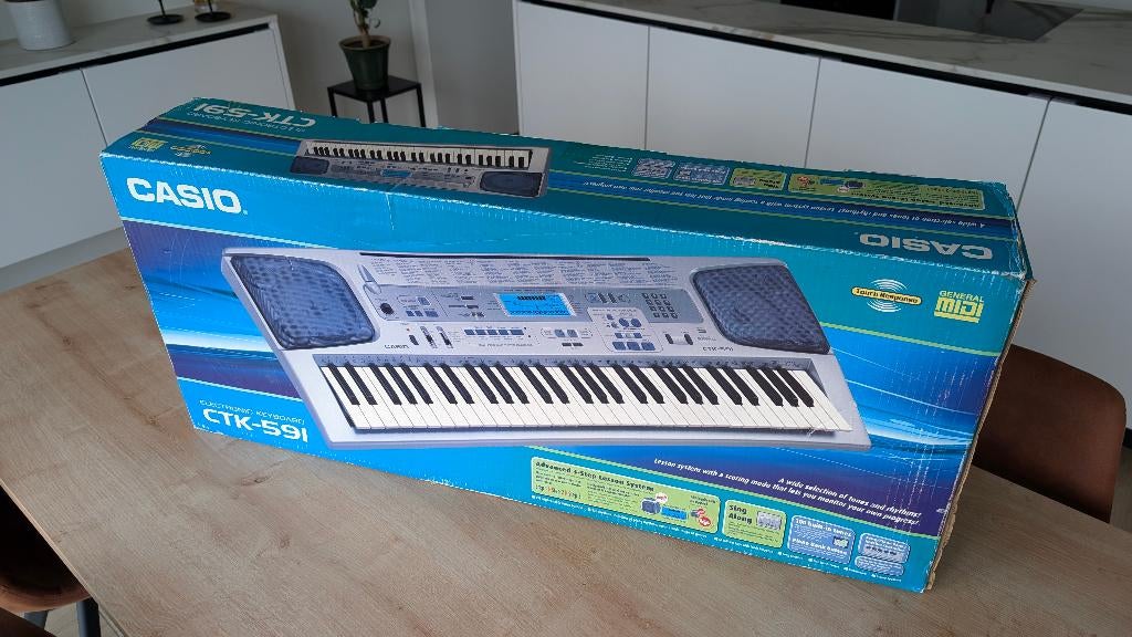 Casio CTK-591 keyboard + beschermhoes, Ophalen, Casio, 61 toetsen, Zo goed als nieuw
