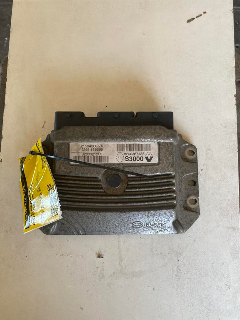 Renault Megane II 2.0i (F4R770) 8200321263 ECU, Enlèvement ou Envoi, Utilisé, Renault