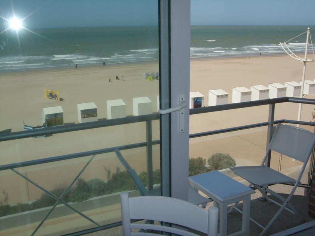 Coxyde face mer digue WIFI moderne balcon 6 personnes, Propriétaire, Anvers et Flandres, 1 chambre, Mer