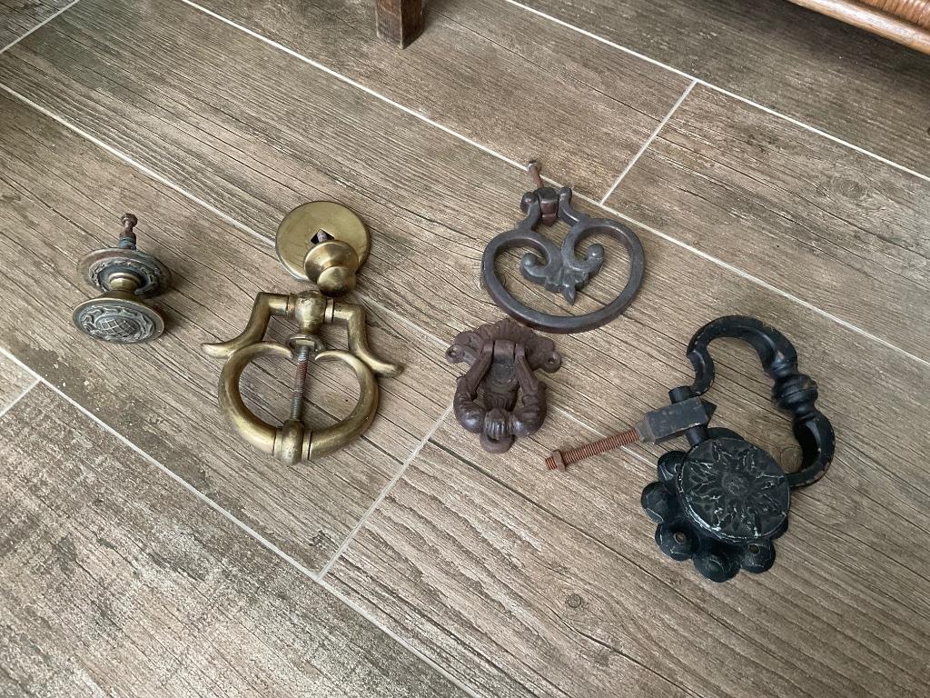Oude deurkloppers messing en gietijzeren, Antiek en Kunst, Antiek | Brons en Koper, Ophalen of Verzenden, Koper