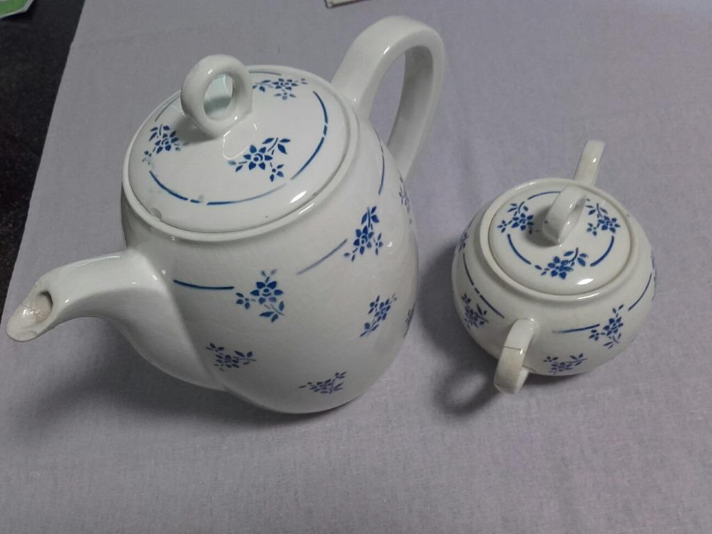 koffiekan en suikerpot, Enlèvement