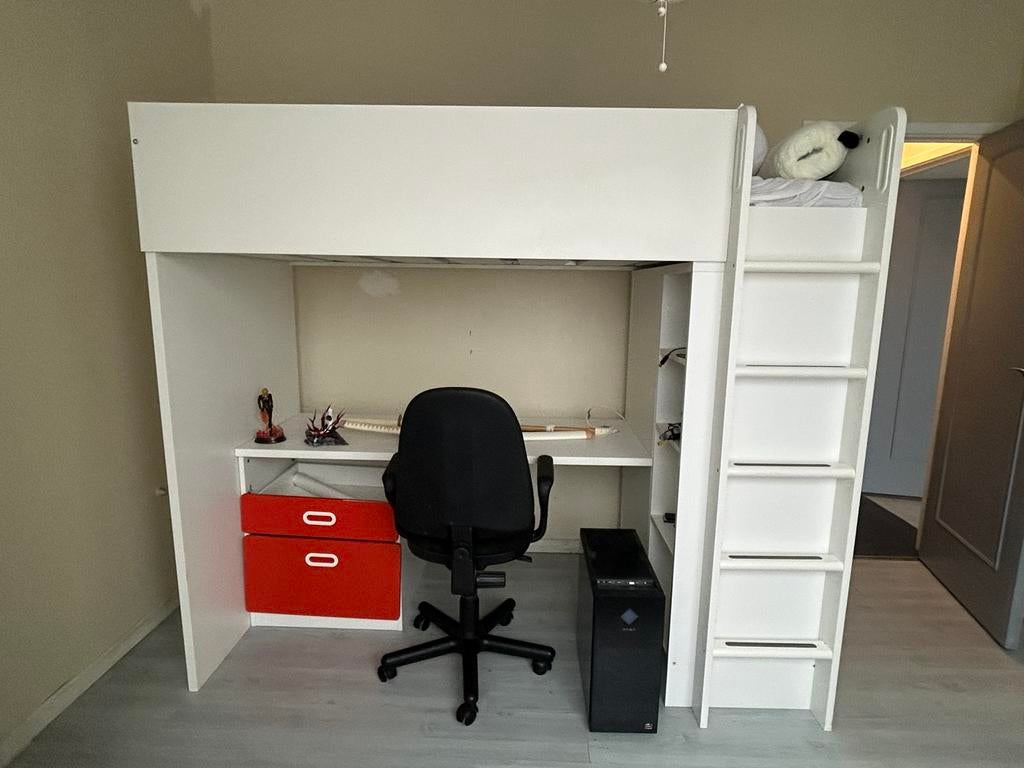 Bed ikea met bureau, Ophalen of Verzenden, Zo goed als nieuw