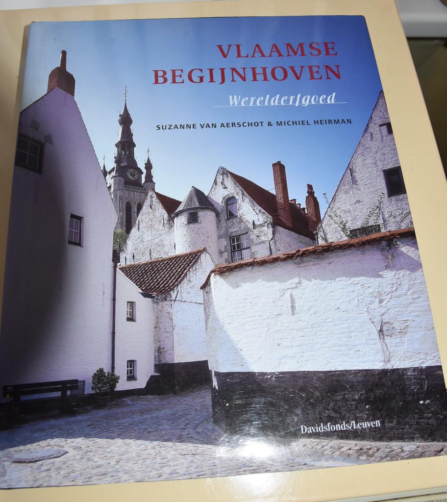 Vlaamse begijnhoven Werelderfgoed Suzanne van Aerschot, Boeken, Verzenden