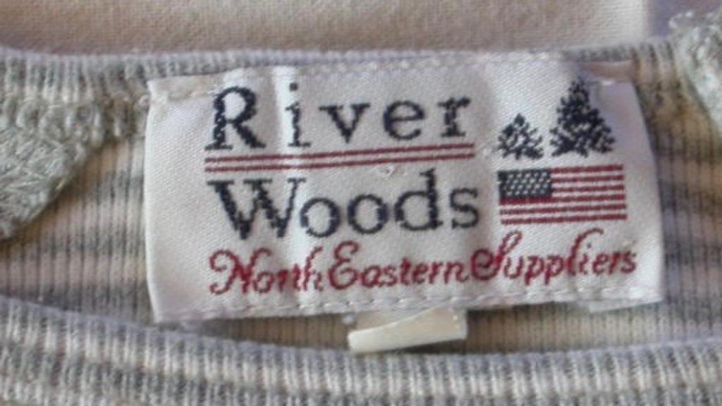 Pyjama "RIVER WOODS" gris et blanc taille 4 ans, Kinderen en Baby's, Kinderkleding | Maat 104, Nacht- of Onderkleding, River Woods