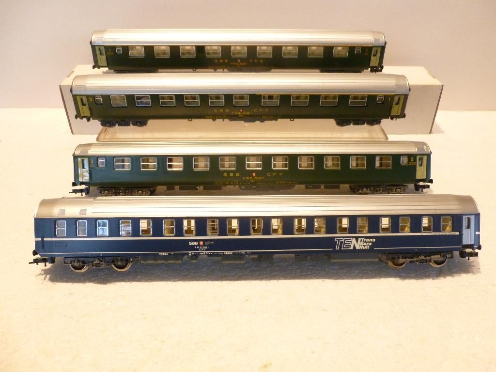 TRAINS HO, Hobby en Vrije tijd, Modeltreinen | H0, Zo goed als nieuw, Wagon, Gelijkstroom, Jouef, Ophalen of Verzenden