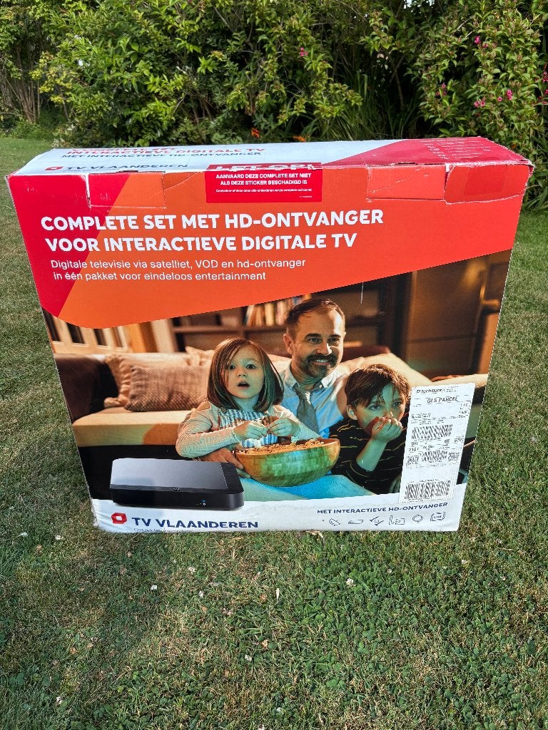 Complete set TV-Vlaanderen via satelliet, Audio, Tv en Foto, Schotelantennes, Ophalen, Zo goed als nieuw, (Schotel)antenne