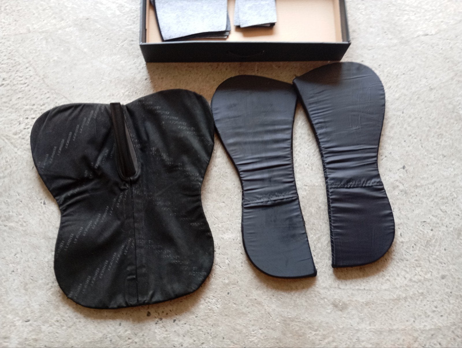wolletje/ onderlegger, Animaux & Accessoires, Chevaux & Poneys | Autres trucs de cheval, Enlèvement