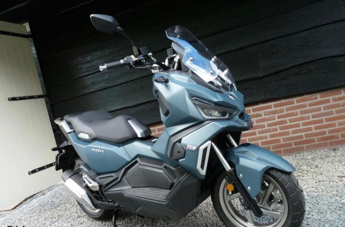 Ruilen nieuwe Sym Adx 125. Tegen motor vespa, Motoren, Scooter, Nieuw, Particulier, 125 cc