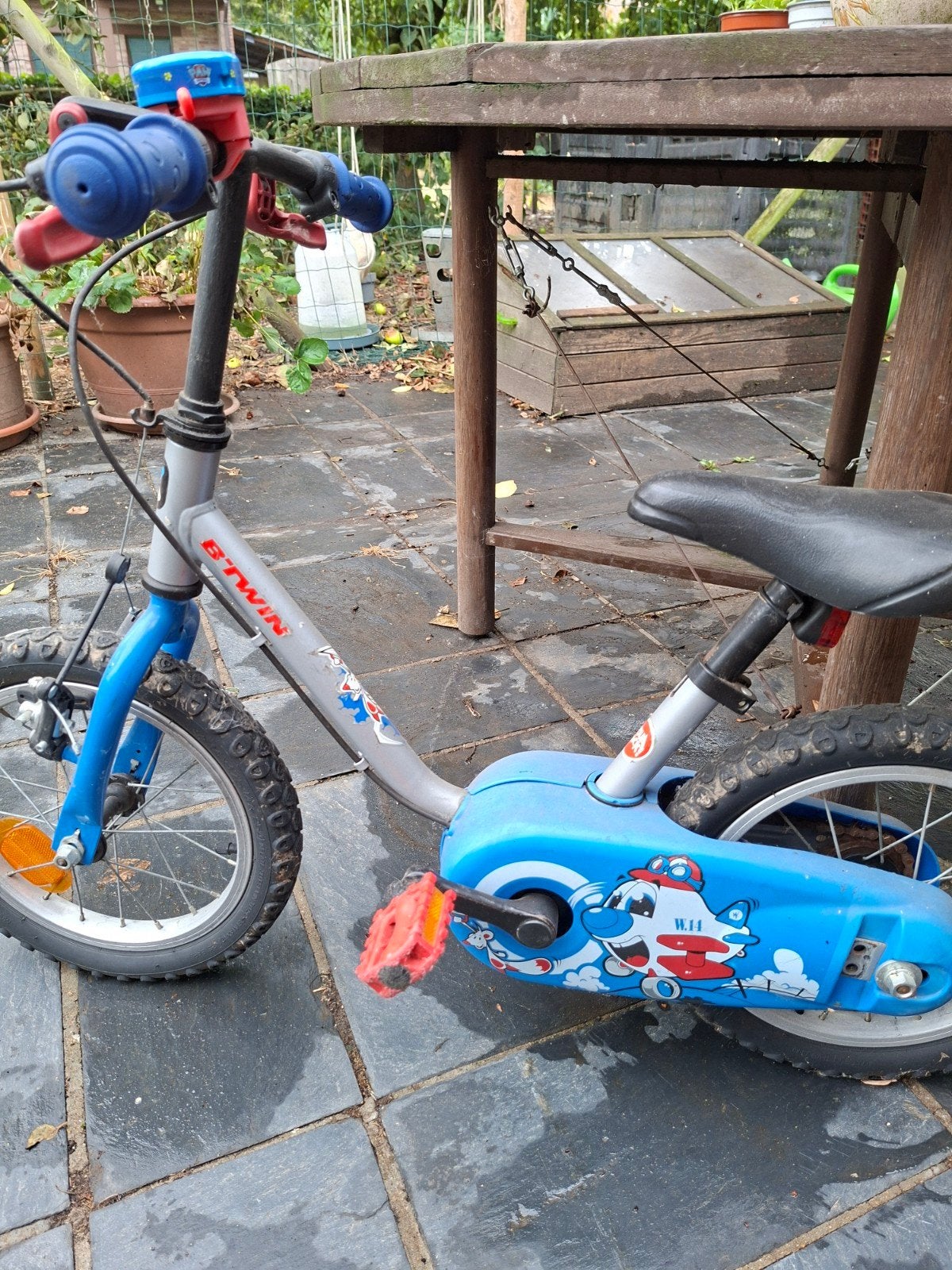 12" fietsje, voor ongeveer 3 tot 5 jaar, Fietsen en Brommers, Ophalen, Zijwieltjes