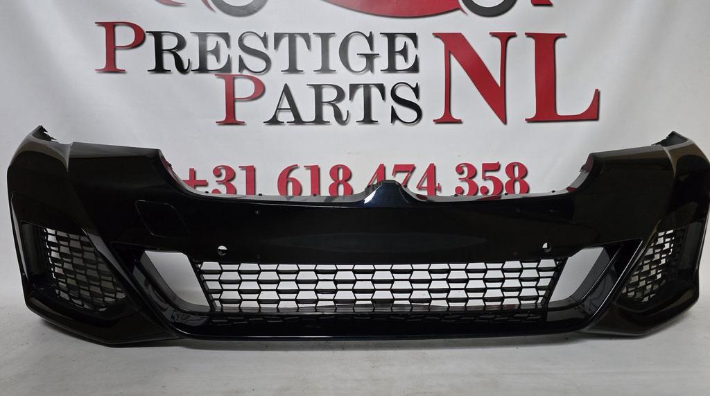 Voorbumper BMW 5 Serie G30 G31 LCI M PAKKET 51118098644 PDC, Gebruikt, -, Voor, Ophalen of Verzenden