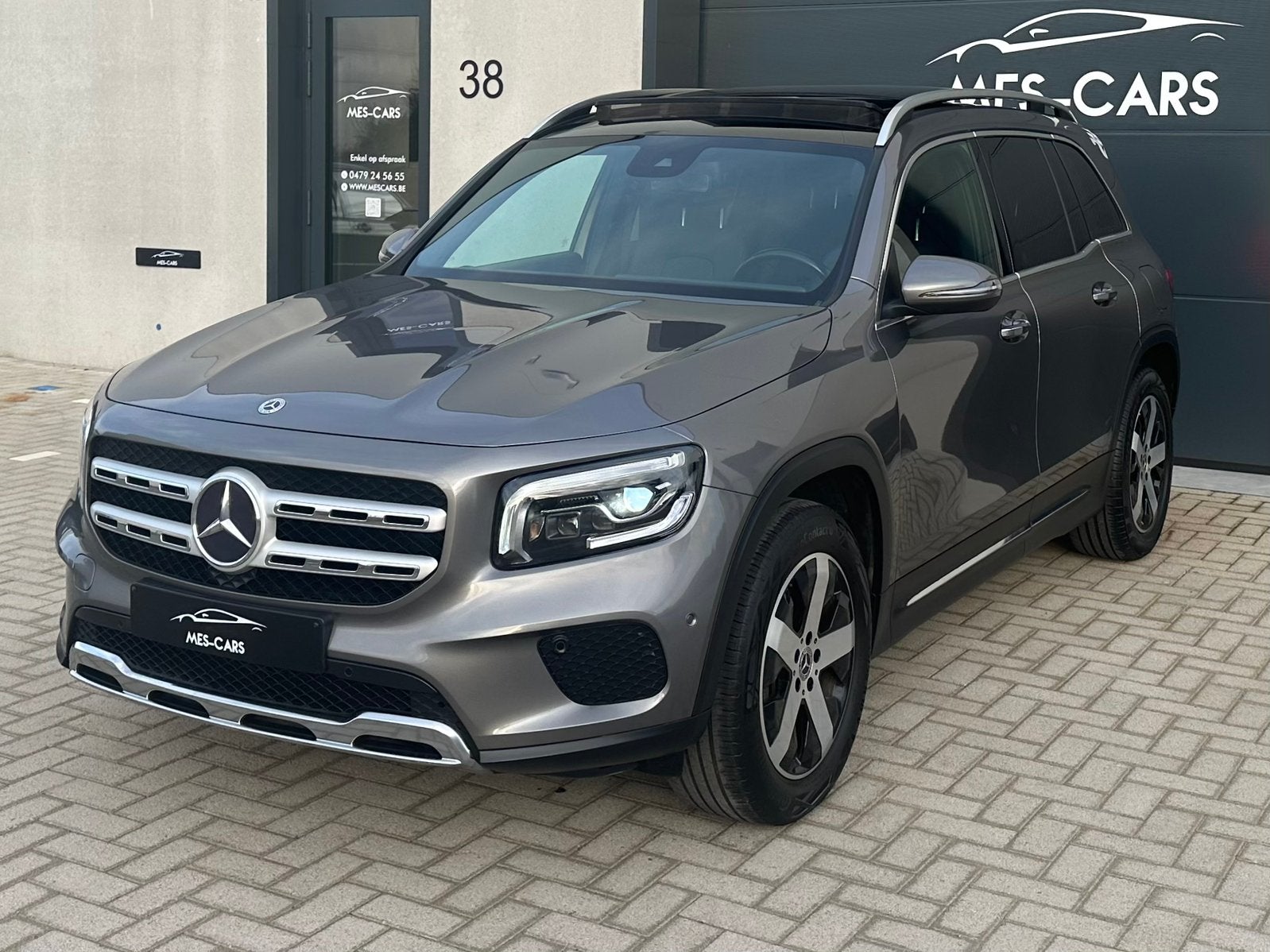 Mercedes-Benz GLB 2.0D Automatique / Full BiXenon Pano 2022, Autos, Mercedes-Benz, Cuir, Argent ou Gris, Entreprise, Entretenue par le concessionnaire