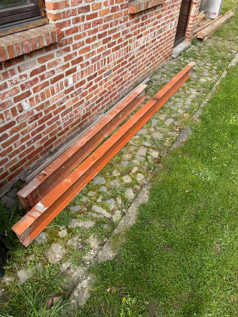 Poutrel 360cm (9x18cm), Doe-het-zelf en Bouw, Ophalen, Zo goed als nieuw