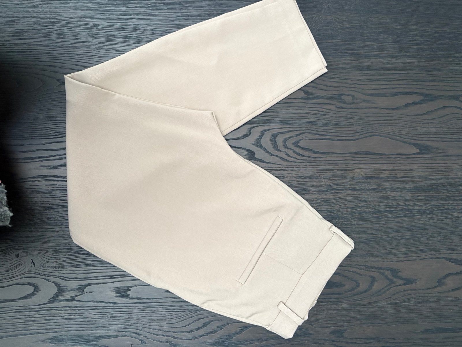 Beige broek 42, Ophalen of Verzenden, Zo goed als nieuw, Maat 42/44 (L), Beige