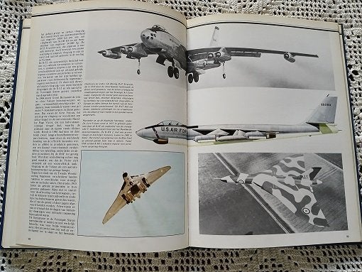 boeken, de luchtvaart, Verzamelen, Luchtvaart en Vliegtuigspotten, Ophalen of Verzenden, Zo goed als nieuw