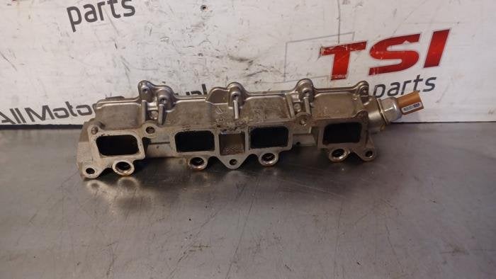 Inlaatspruitstuk van een Volkswagen Scirocco, Gebruikt, -, Volkswagen, -