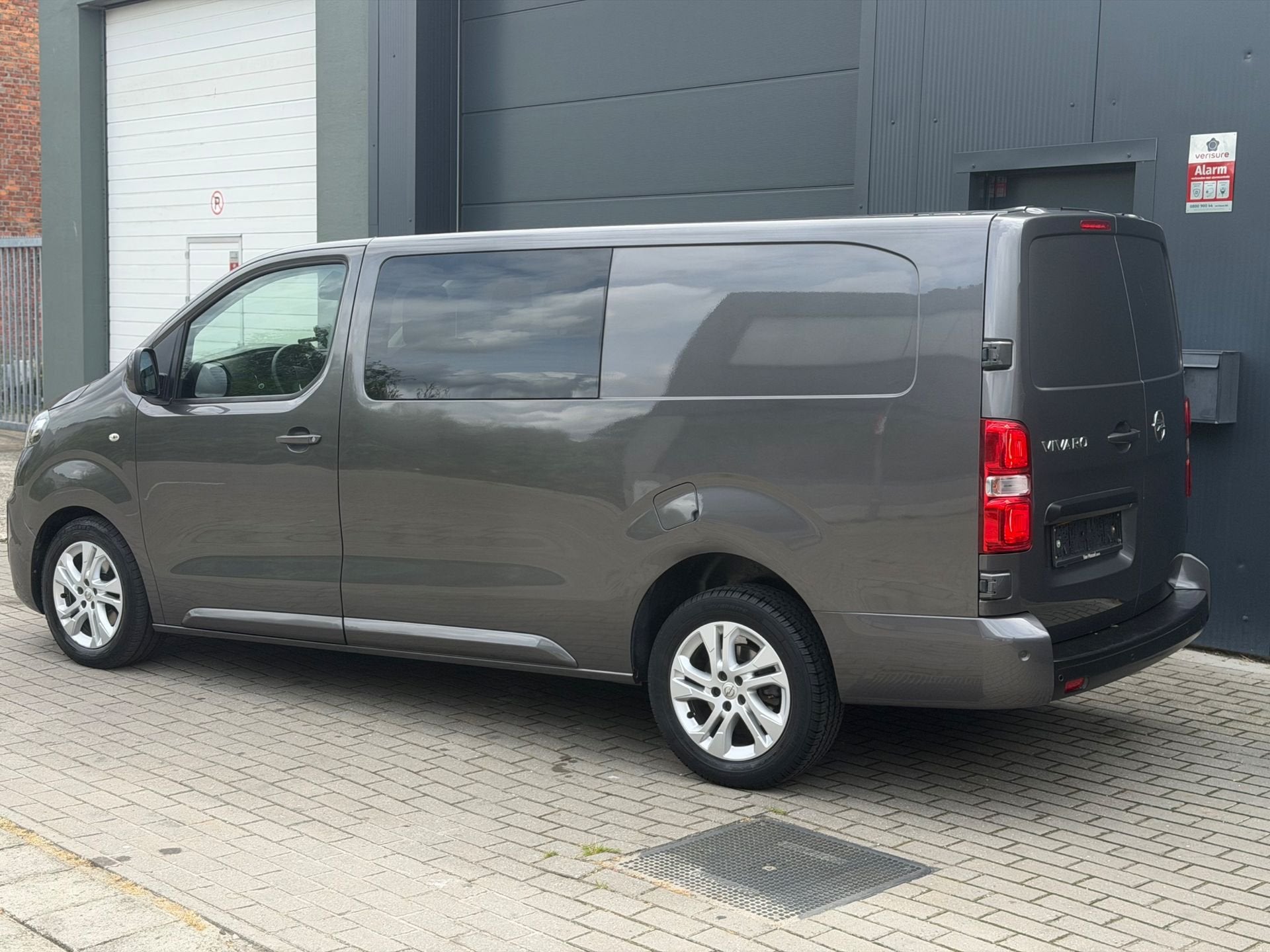 Opel Vivaro, Argent ou Gris, Achat, Euro 6, Entreprise